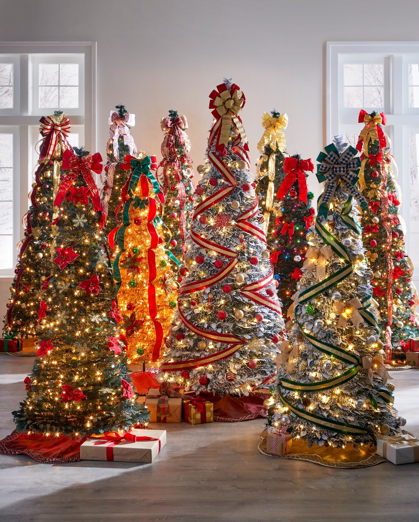 Lit up christmas tree hotsell