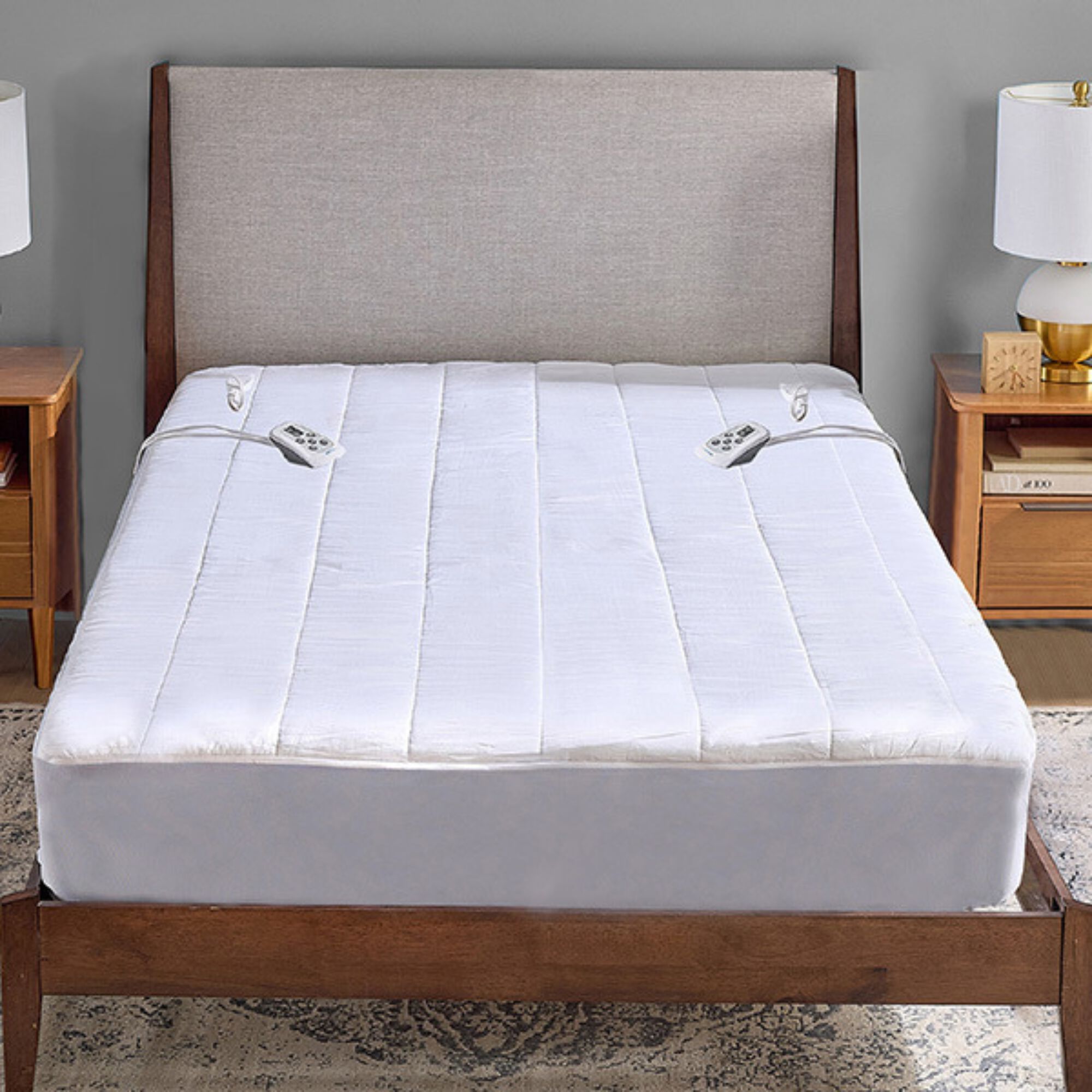 76 inches x 80 inches White King Heated Mattress Pad, WHITE, hi-res image number 0