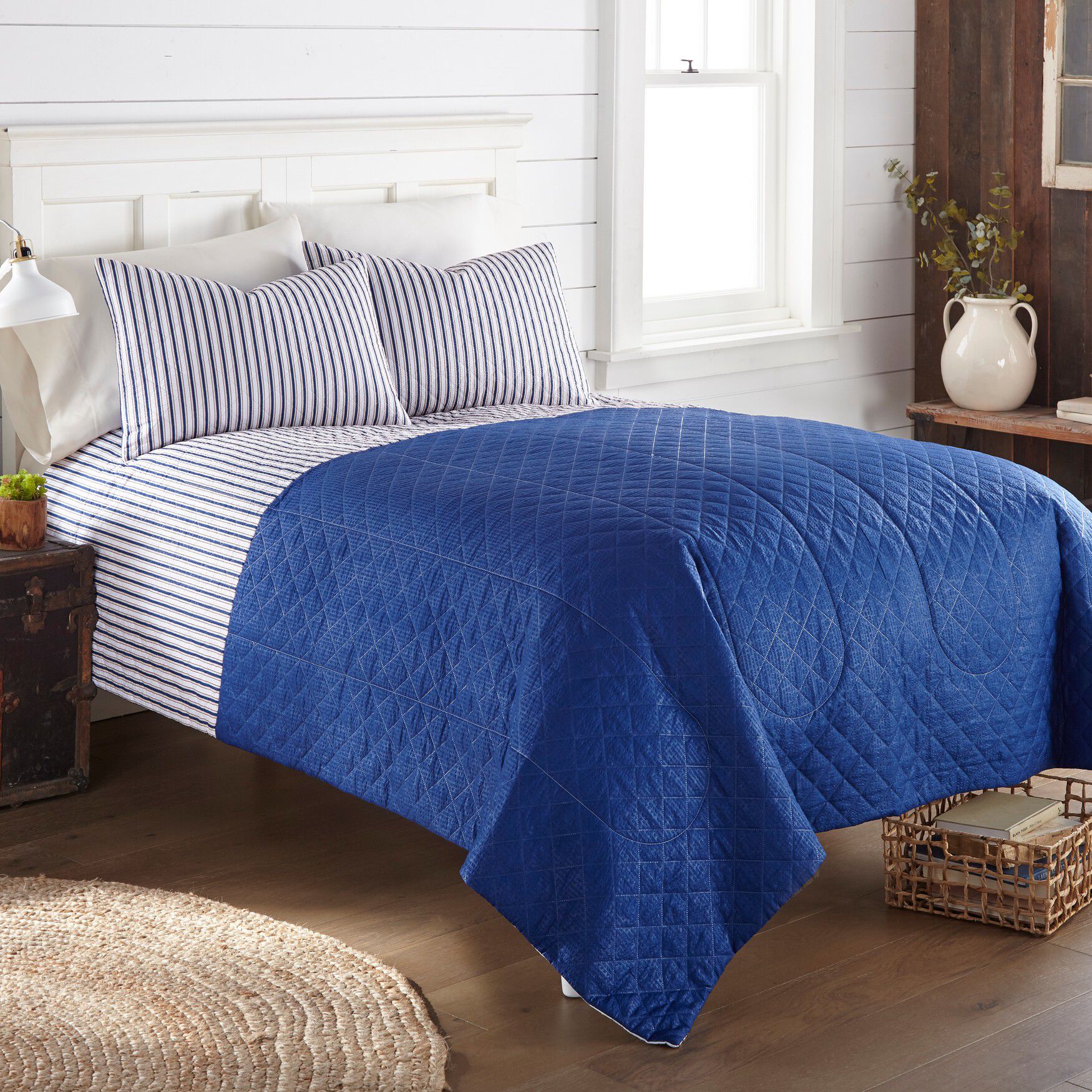 Seersucker Blue/White Stripe Design 6-in-1 Quilt Set | ELOQUII