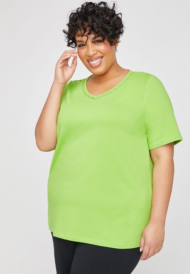 Suprema Dotted Crochet V-Neck Tee, GREEN, hi-res image number 0