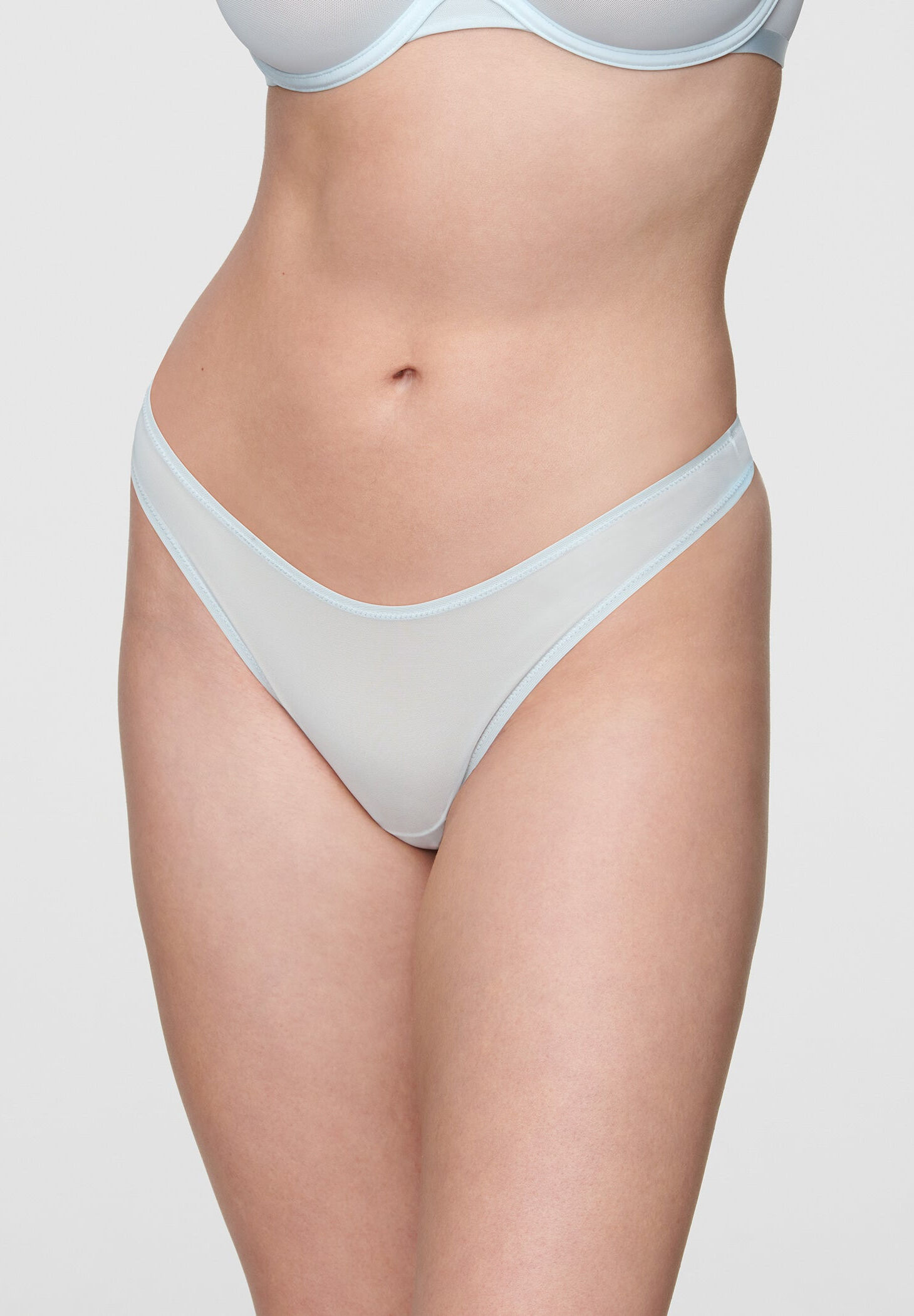 Women The Thong   Mesh By ( Size 4 / L )