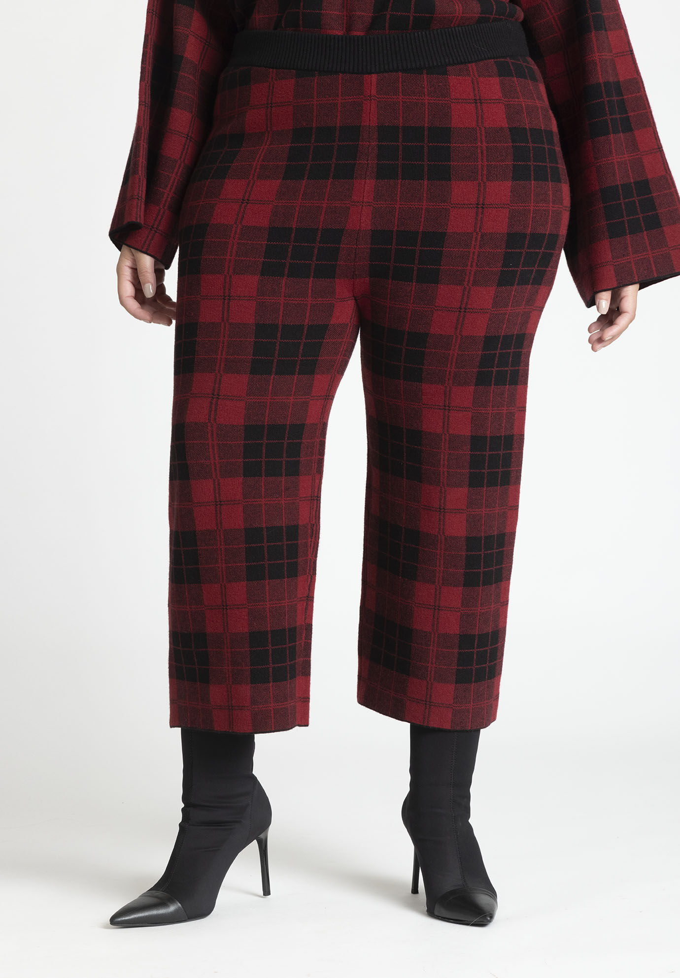 Women Crop Leg Sweater Pant By ( Size 26/28 )