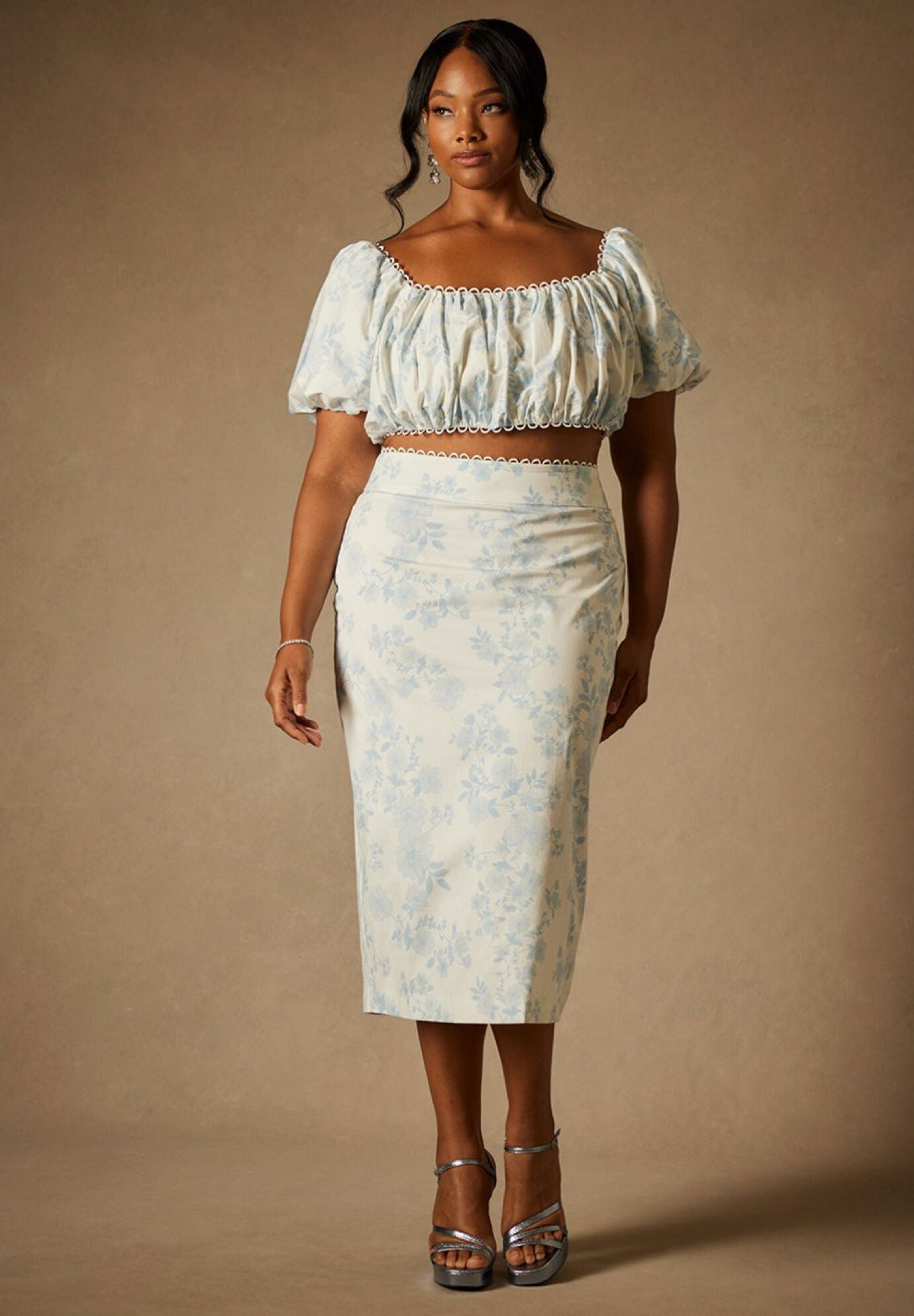 White pencil shop skirt wedding dress