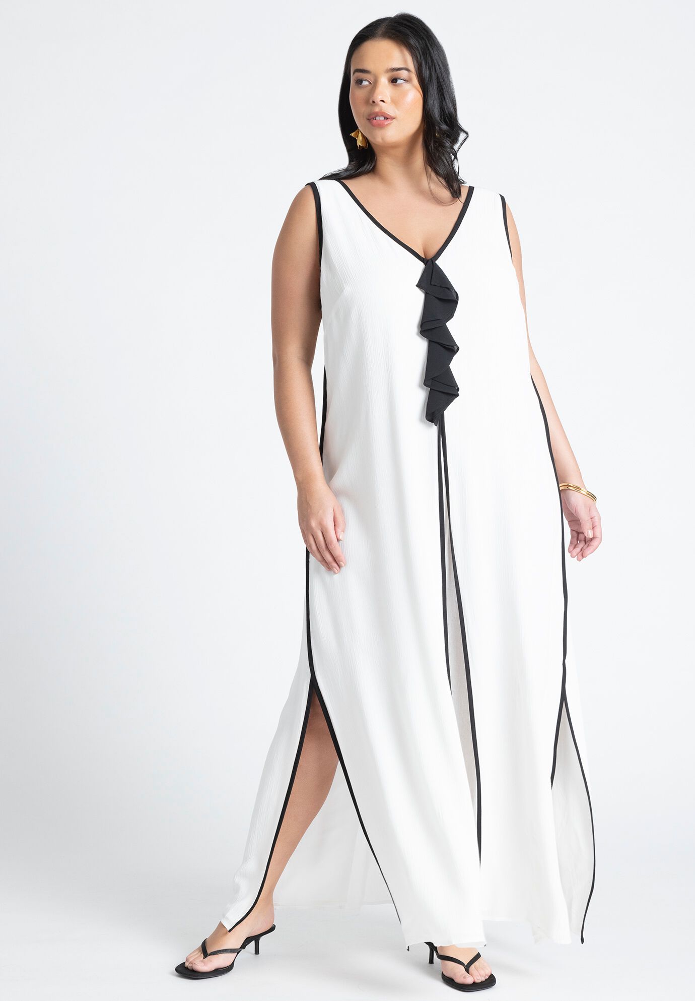 Plus Size V-neck Maxi Dress With Pearls