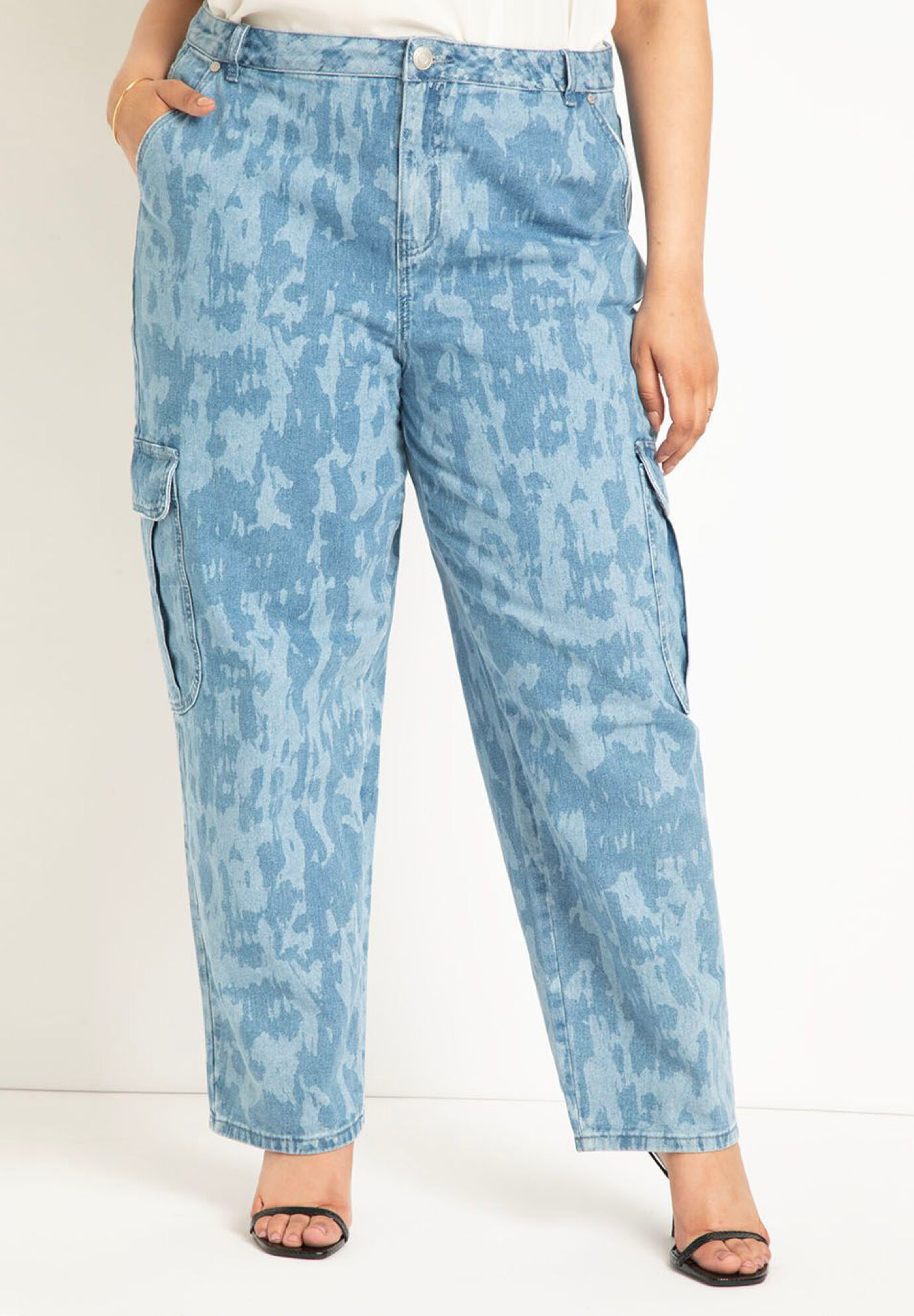 Plus Size Women Printed Cargo Jean By ( Size 16 )