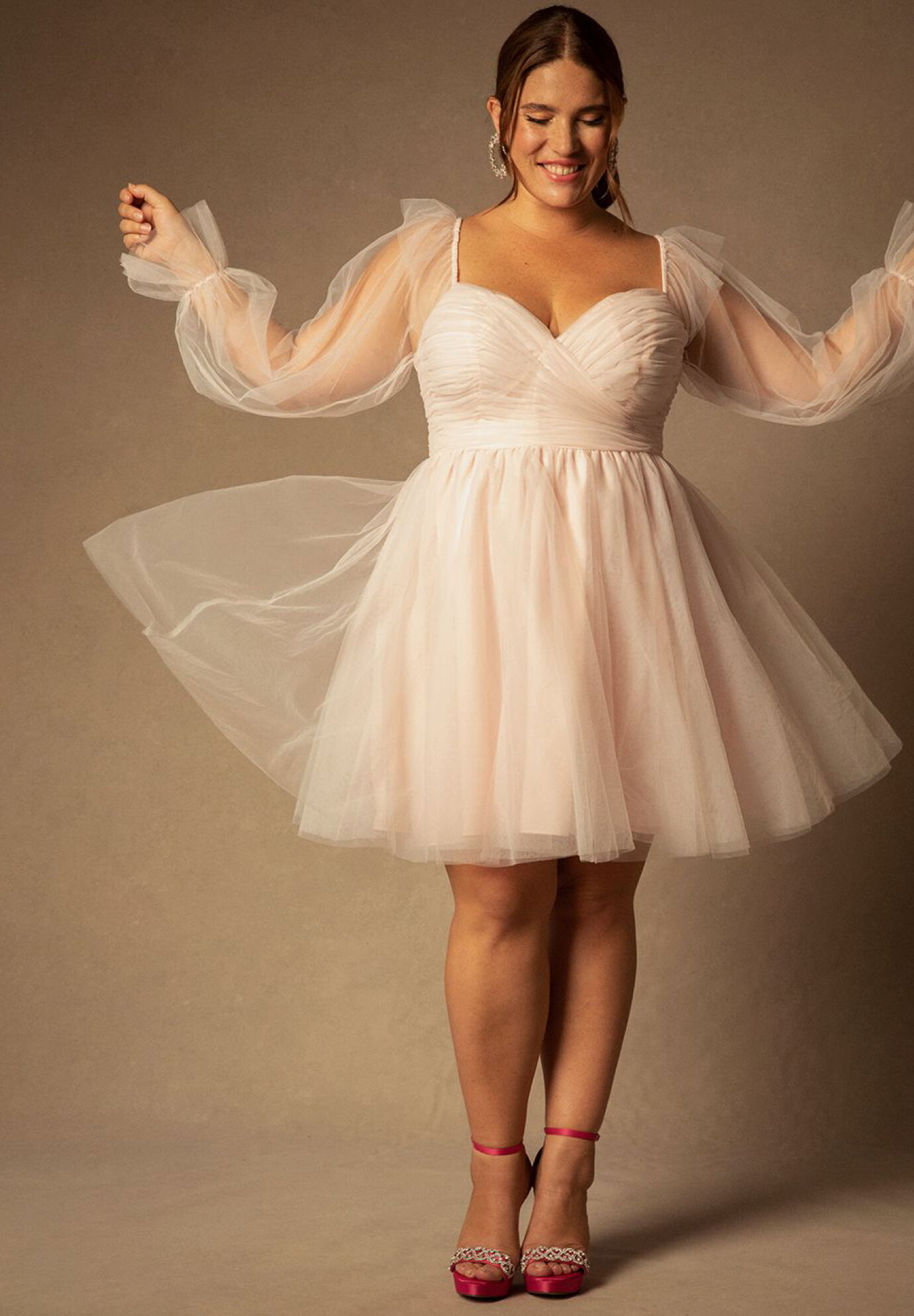 Plus Size Sweetheart Off the Shoulder Tulle Empire Waistline Full-Skirt Short Fitted Wedding Dress