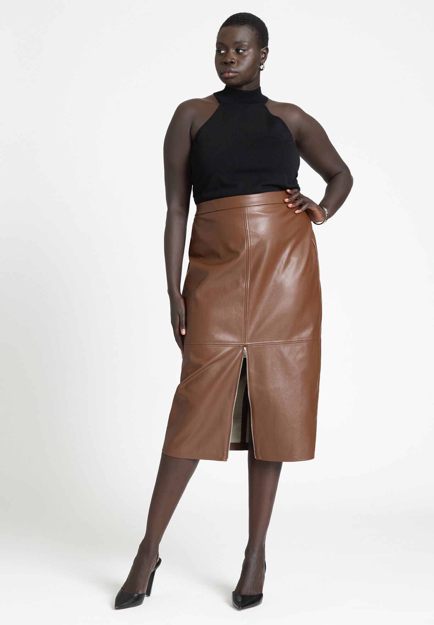 Women Faux Leather Zipper Skirt By ( Size 26 )