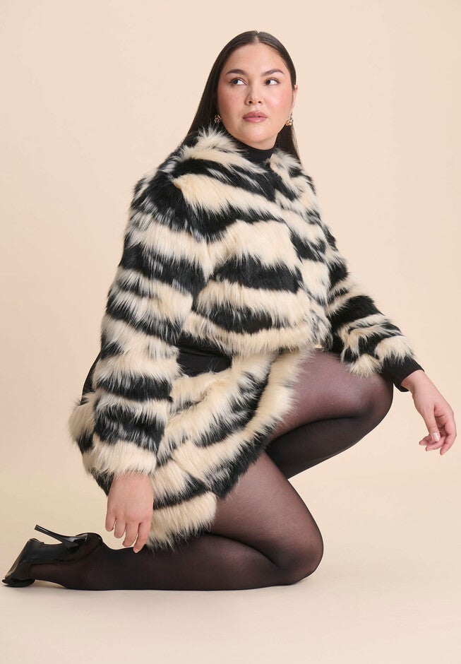 Faux Fur Crop Coat, BLACK AND WHITE, alternate image number 5