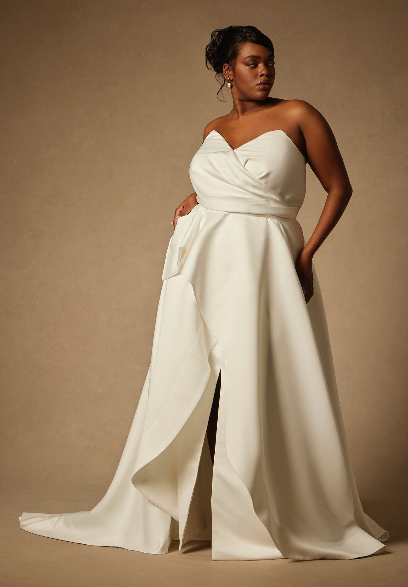 Slit Darts Sweetheart Wedding Dress With Pearls by Eloquii