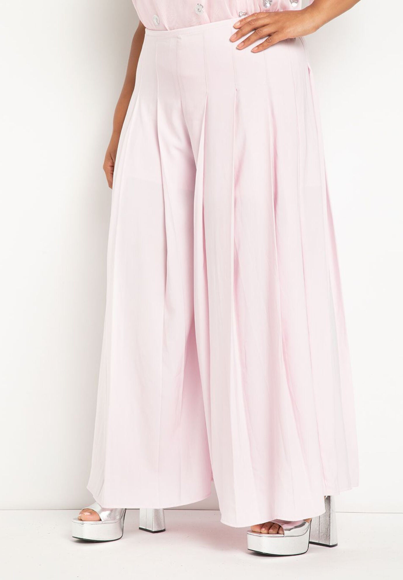 Solid Color Pleated Wide Leg Pants