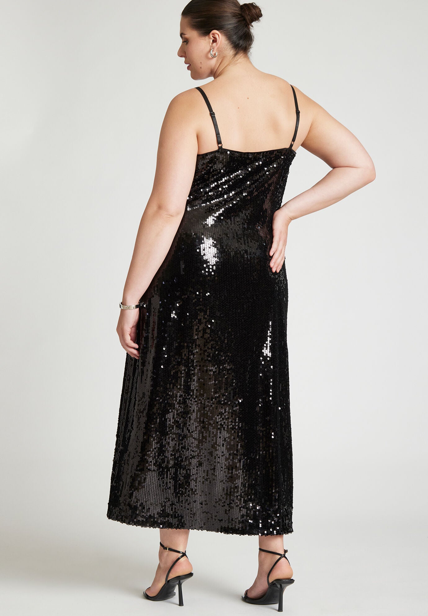 4610734 Red Embroidered Sequins Slip Dress