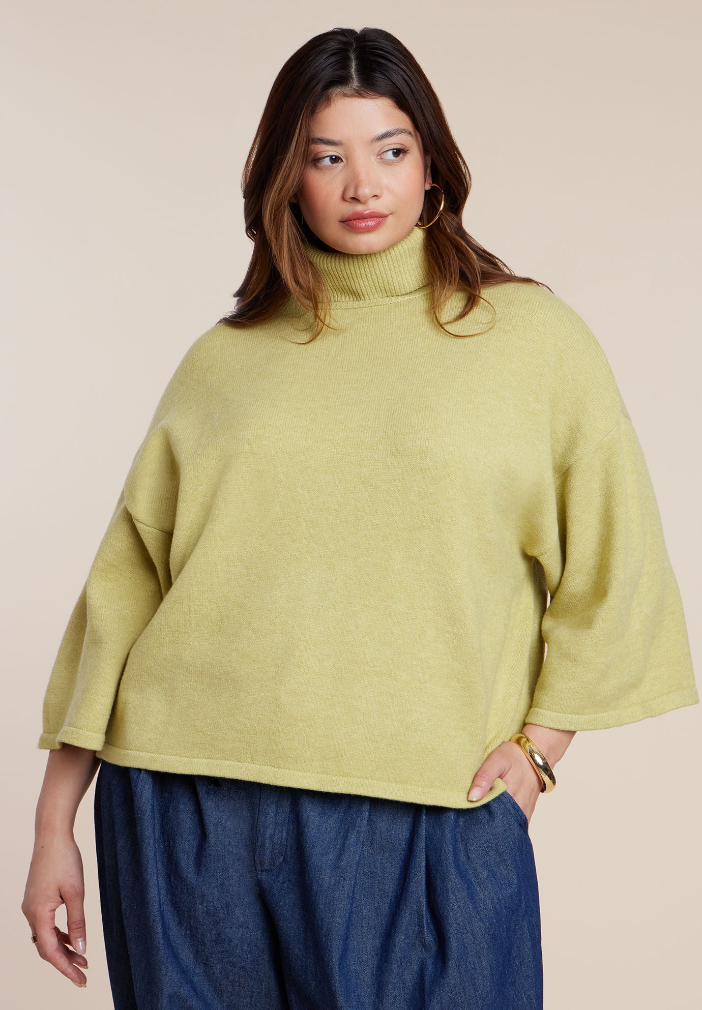 Boxy Three Quarter Sleeve Turtleneck