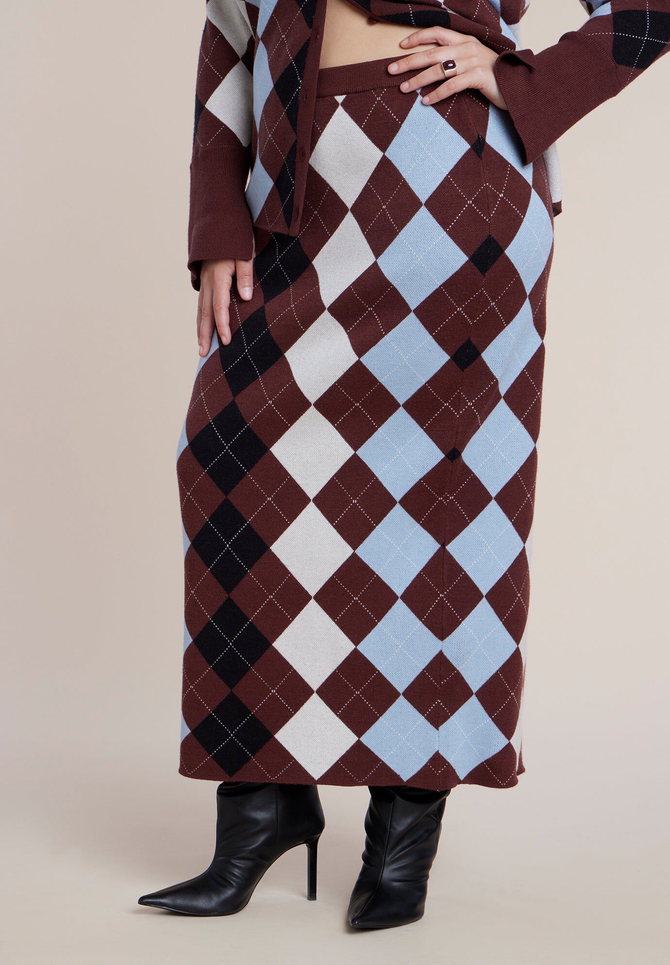 Intarsia Sweater Maxi Skirt