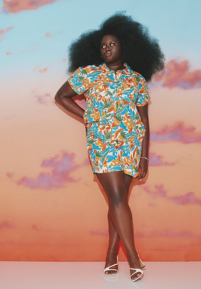 High Waisted Print Short, , alternate image number null