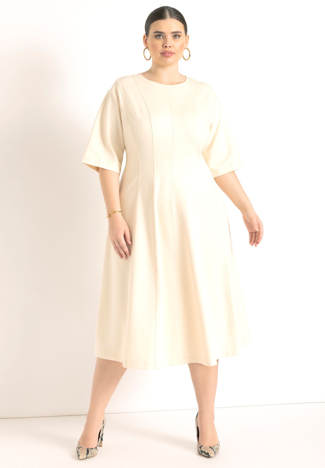 Plus Size Short Back Zipper Crew Neck Dress