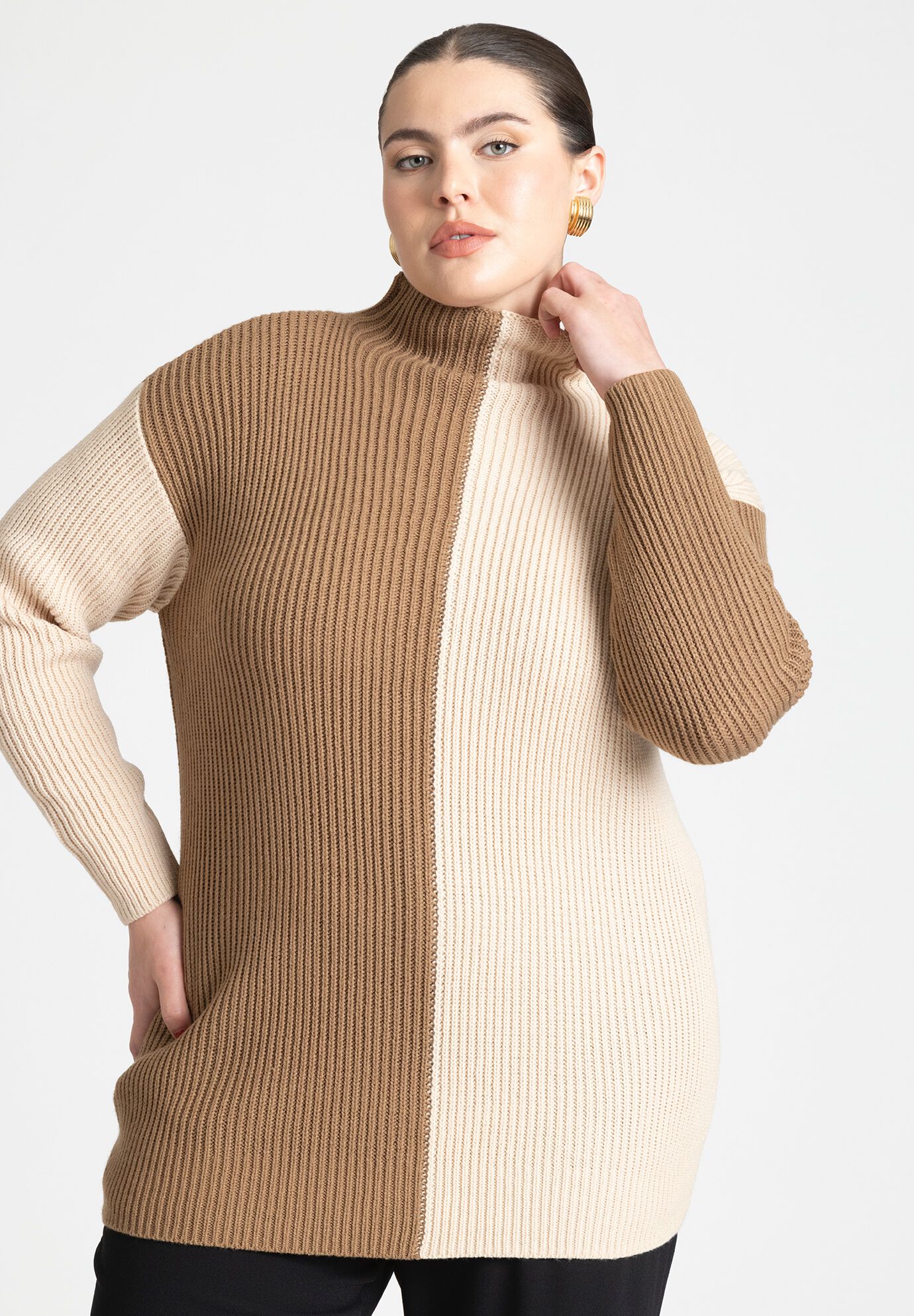 Women Mock Neck Colorblock Sweater By ( Size 22/24 )
