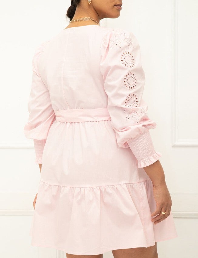 ELOQUII Elements Tiered Dress With Eyelet Sleeve, PINKESQUE, alternate image number null