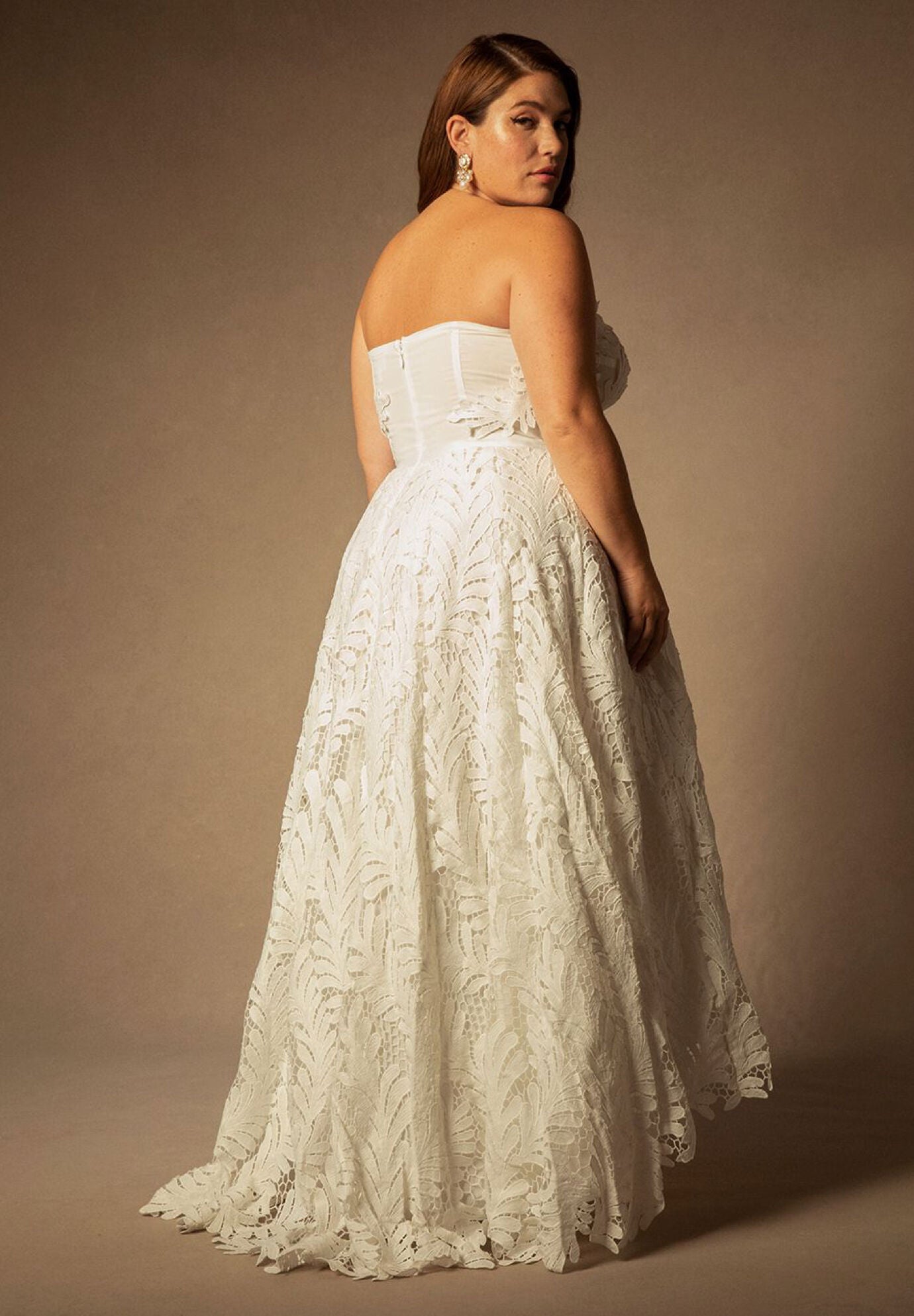 Eloquii deals wedding dresses
