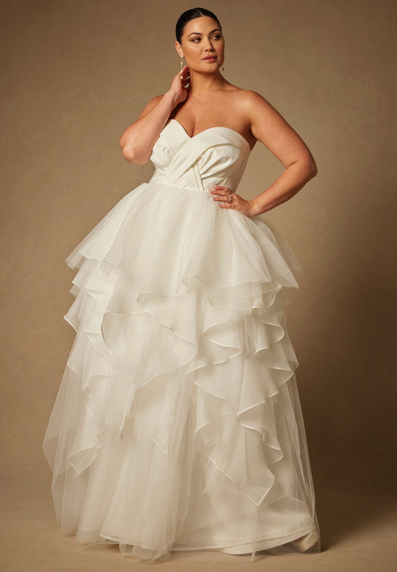Plus Size V-neck Strapless Sweetheart Floor Length Pleated Tiered Back Zipper Wedding Dress With Pearls