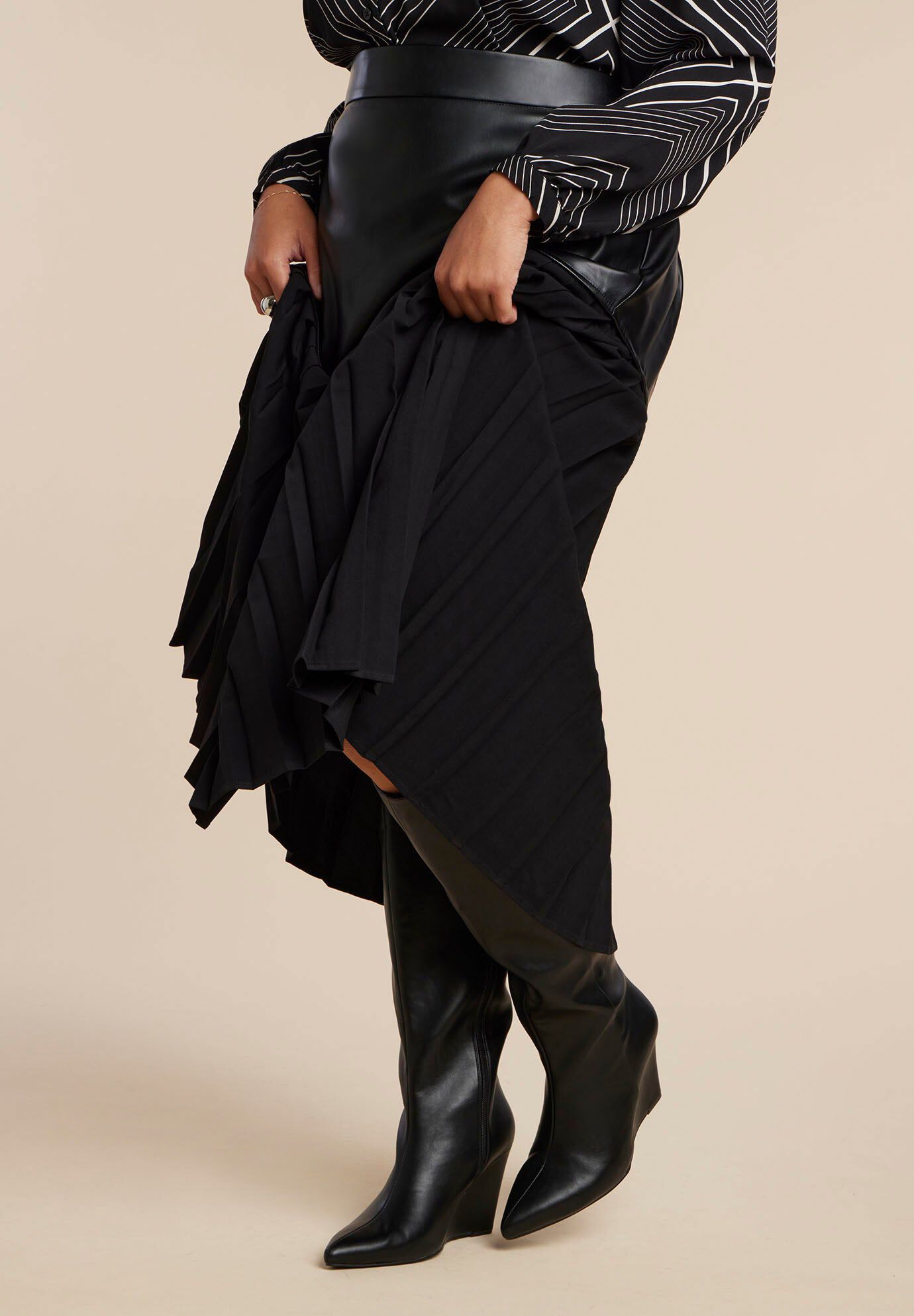 Pointed Toe Wedge Heel