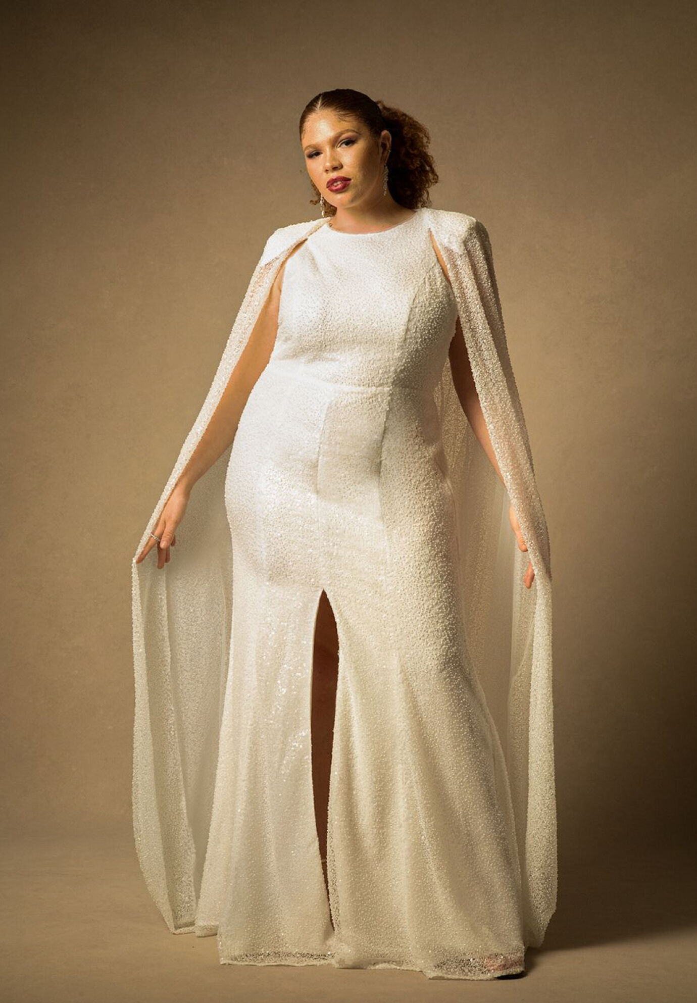 Plus Size Princess Seams Waistline Mesh Back Zipper Slit Sequined Floor Length Wedding Dress