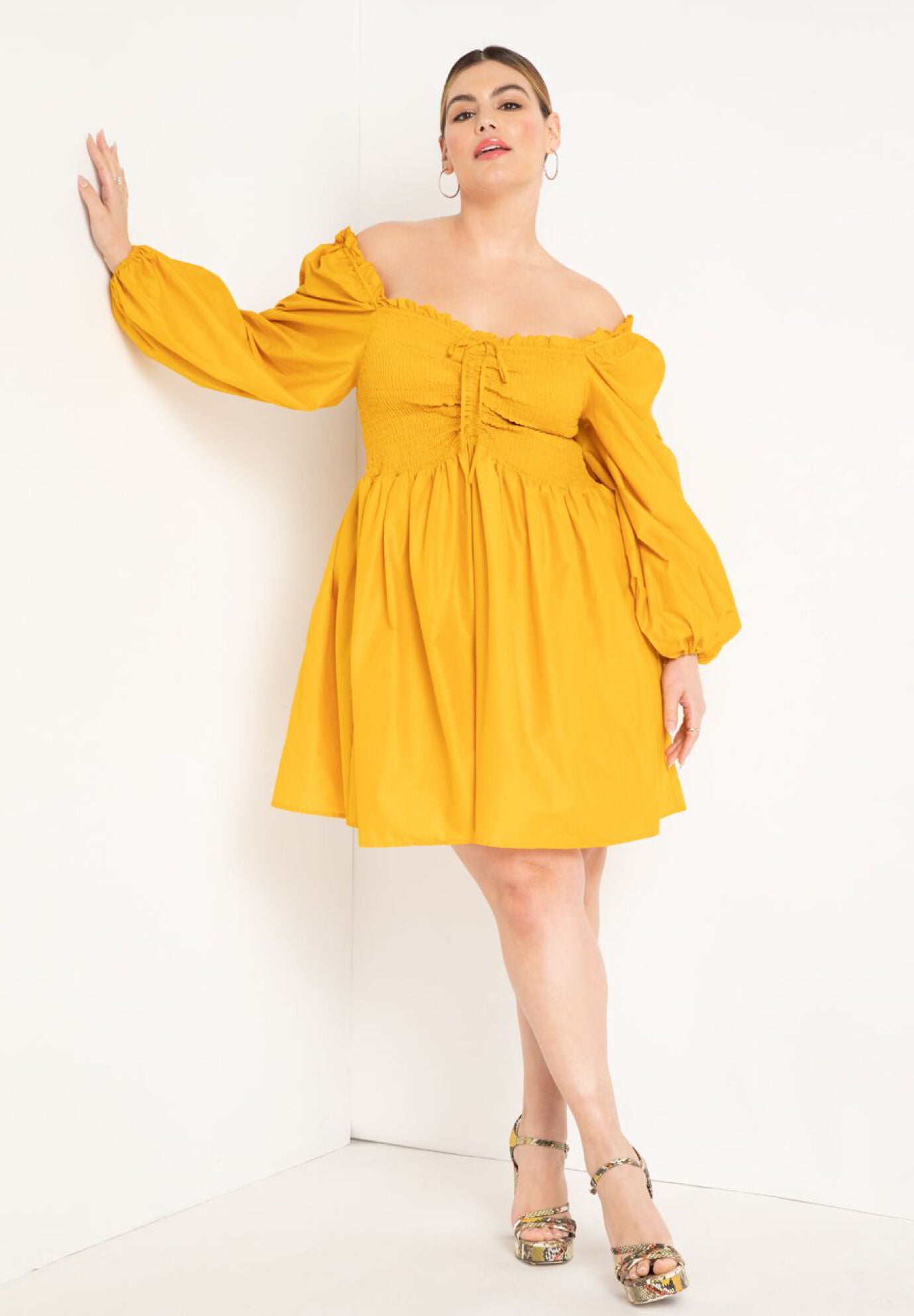 Plus Size Puff Sleeves Sleeves Smocked Sweetheart Short Cotton Dress