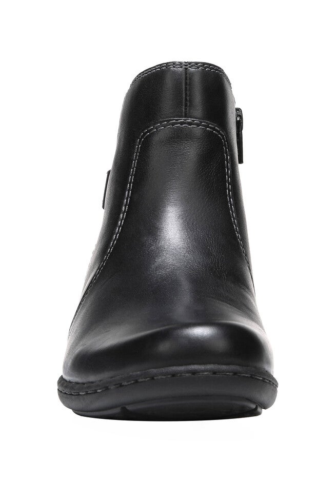 Rylen Booties by Naturalizer®, , alternate image number null