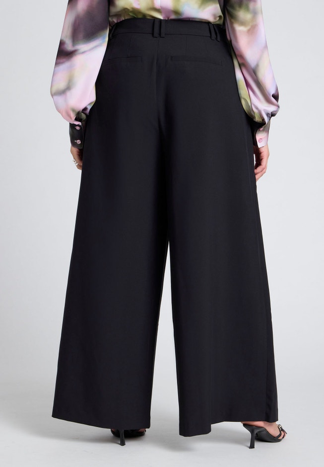 Overlay Wide Leg Pant image number 2