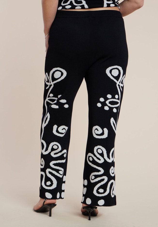 Intarsia Sweater Pant image number 4