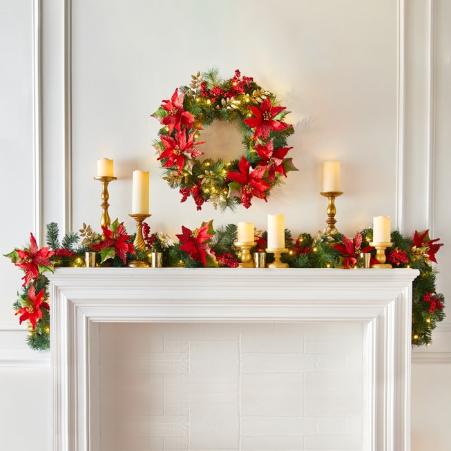 Pre-Lit Poinsettia Wreath image number null