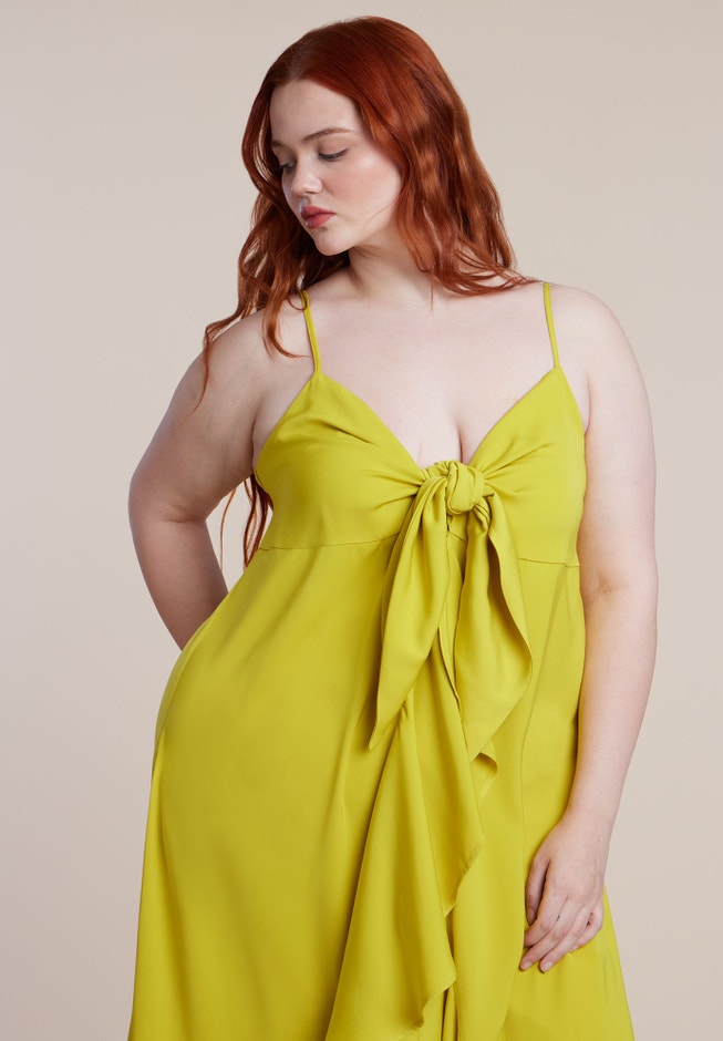 Tie-Front Ruffle Duster image number 3