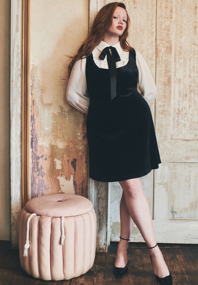 Twofer Velvet Dress With Bow image number 0