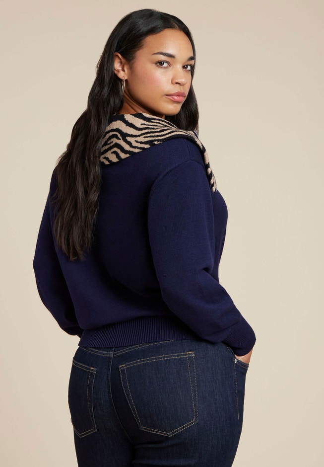 Sweater With Animal Print Collar image number 1