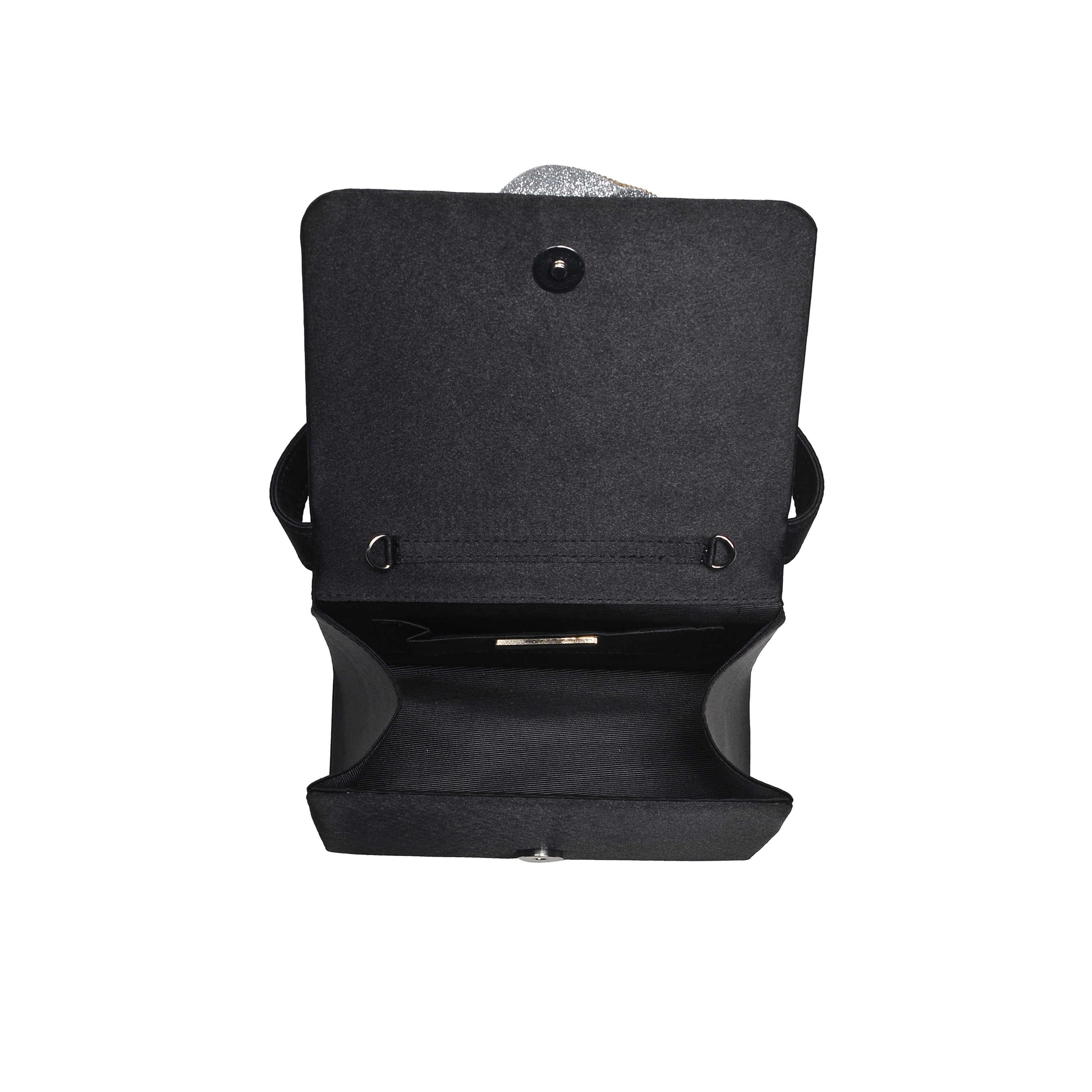 Itzel image number 3