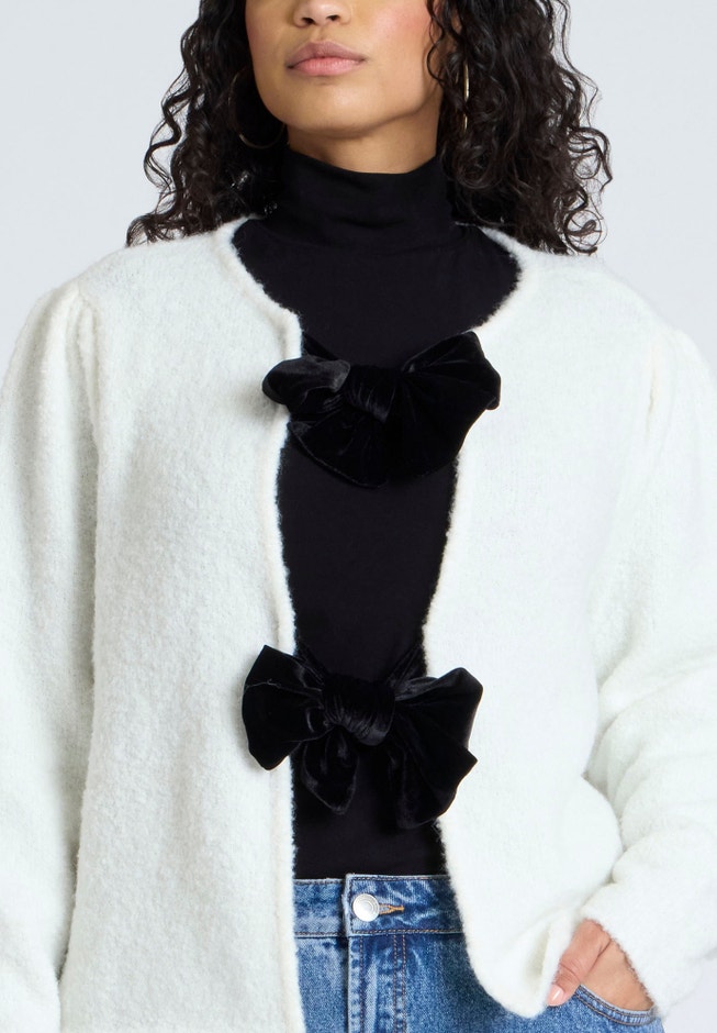 Bow Closure Cardigan image number 3