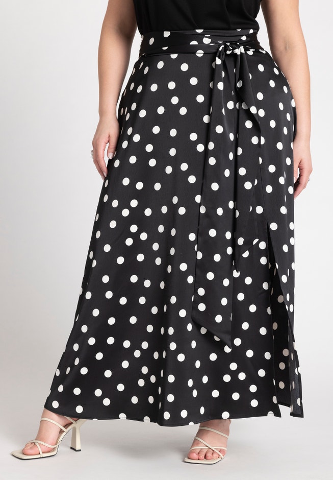 Maxi Skirt With Tie Waist image number 1