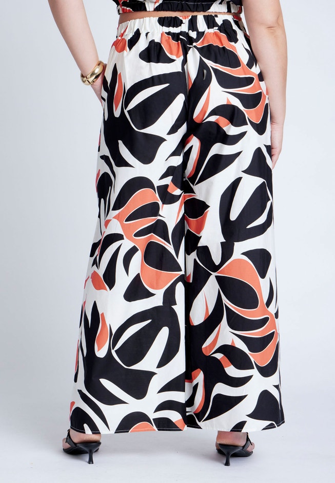 Wide Leg Printed Pant image number 2