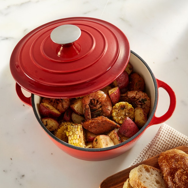 2.8-Qt. Cast Iron Casserole Dish image number null