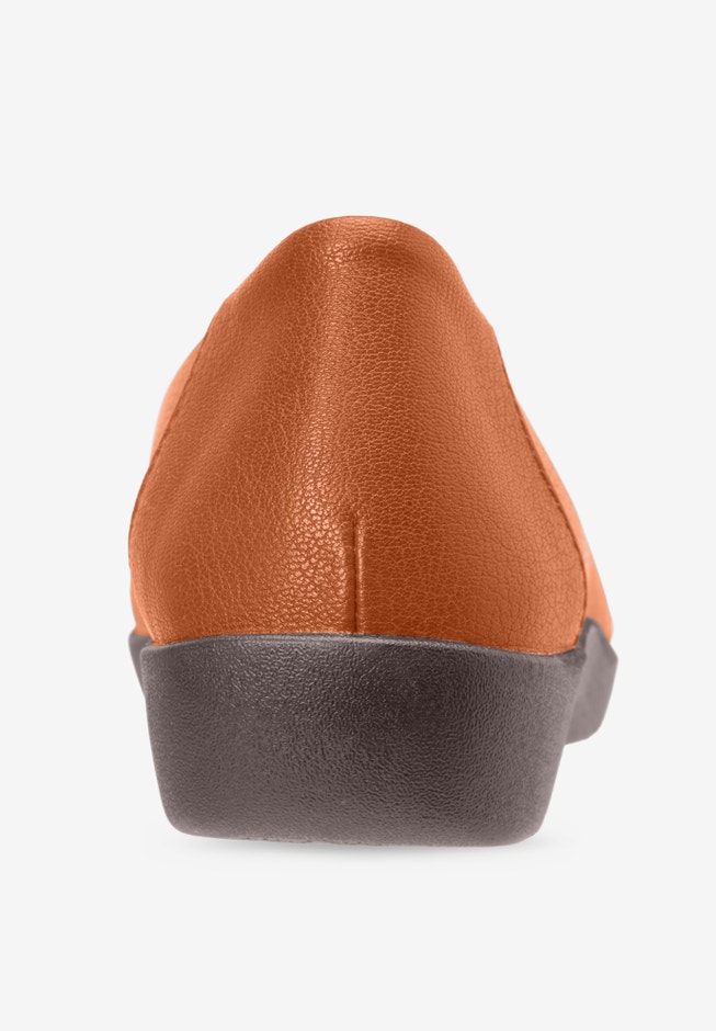 The Gab Faux Leather Slip On Flat image number 2