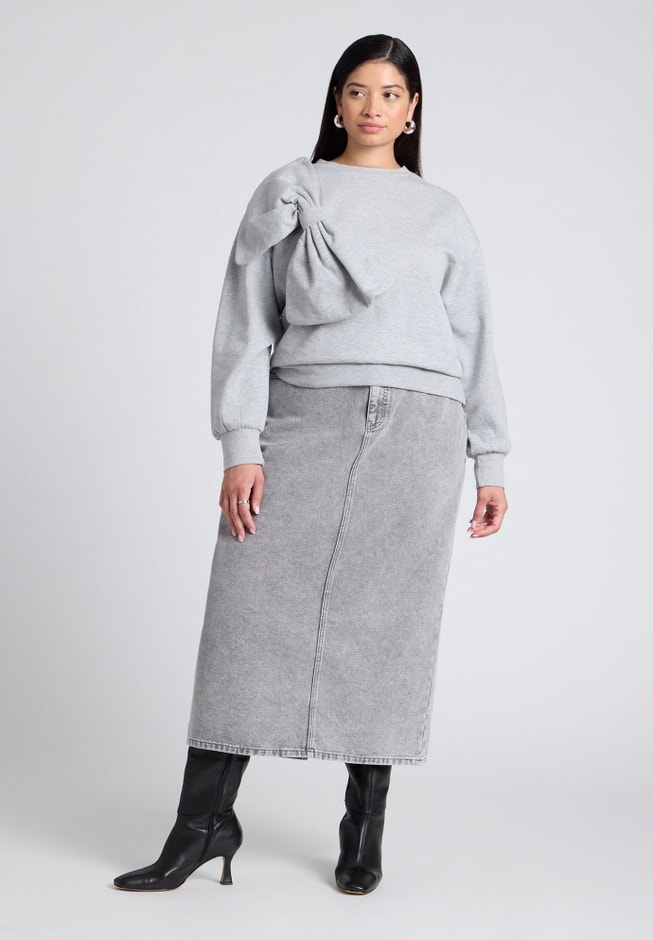 Dramatic Bow Sweatshirt image number 3