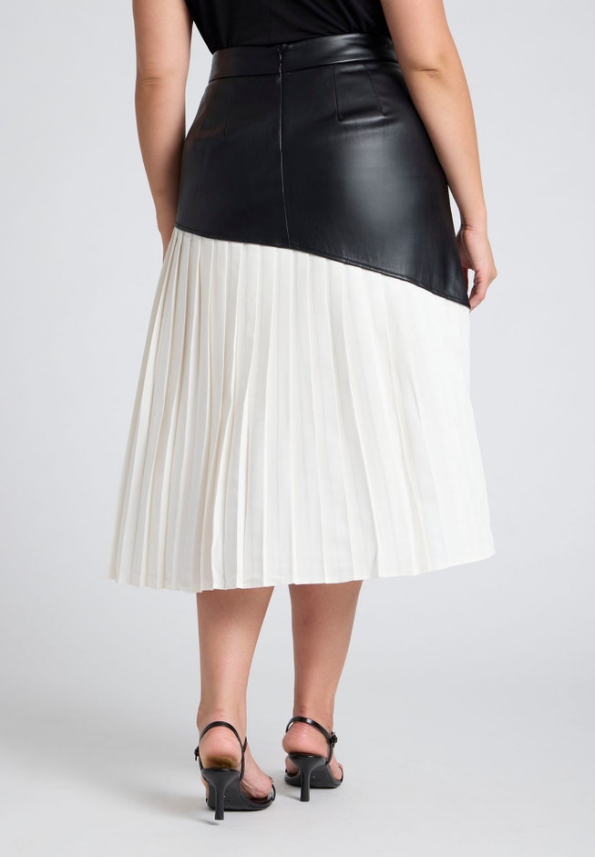 Mixed Media Pleated Skirt ELOQUII - Main Image