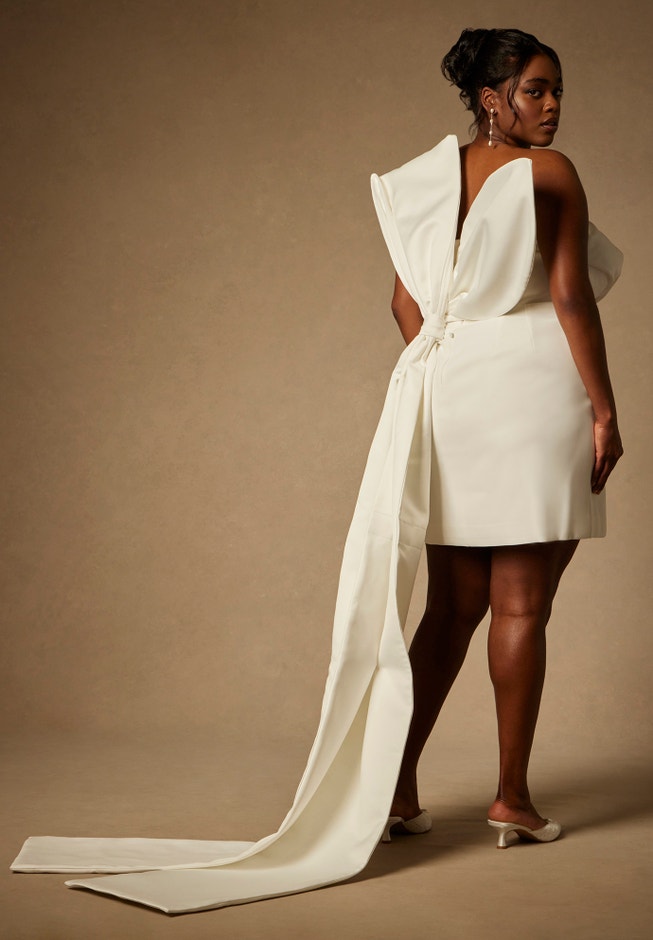 Bridal by ELOQUII Strapless Mini Dress With Draped Train image number 6