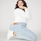 The Leigh Super Stretch Slim Leg Jean image number null