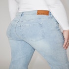 The Leigh Super Stretch Slim Leg Jean image number null
