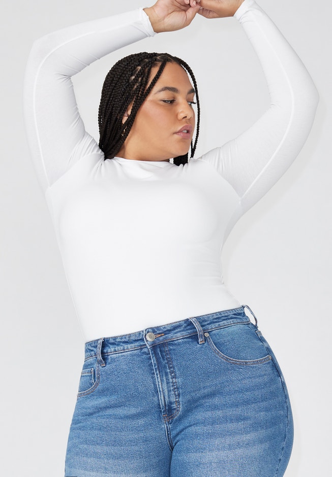 The Naomi Comfort Stretch Straight Leg Jean Crop image number 3