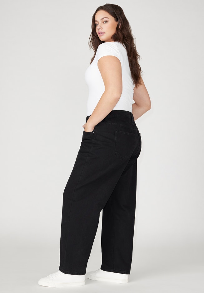 The Loose Fit Jean image number 1
