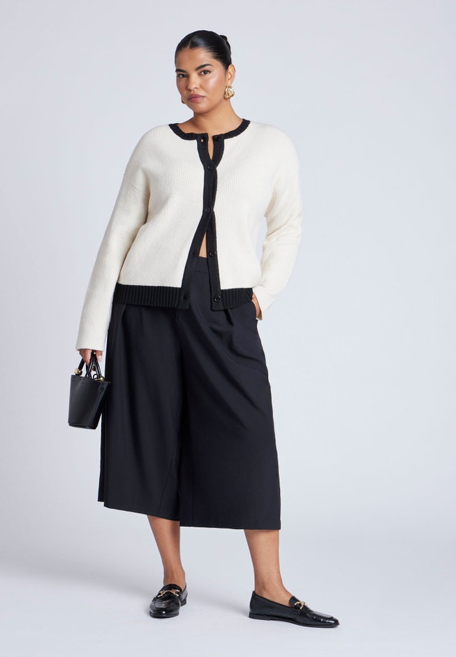 Contrast Placket Cardigan image number null