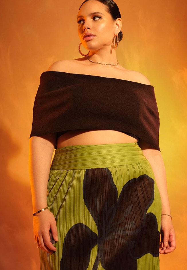 Off The Shoulder Sweater Tube Top image number 3