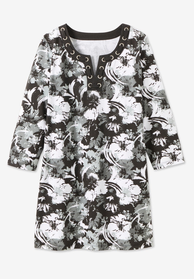 7-Day Three-Quarter Sleeve Grommet Notch Tunic image number 5