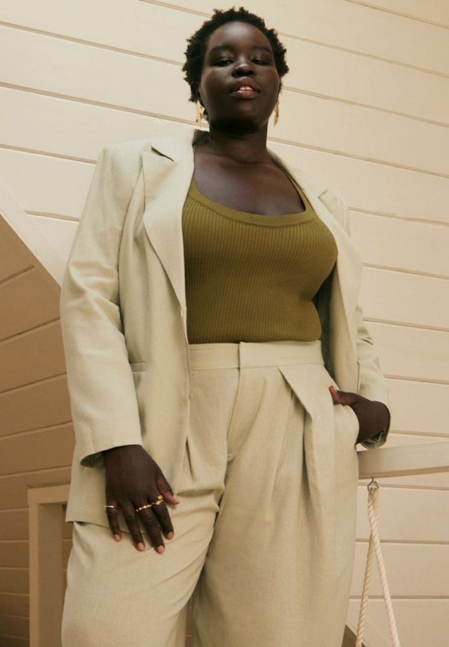 Zip Up Exaggerated Shoulder Blazer image number 3